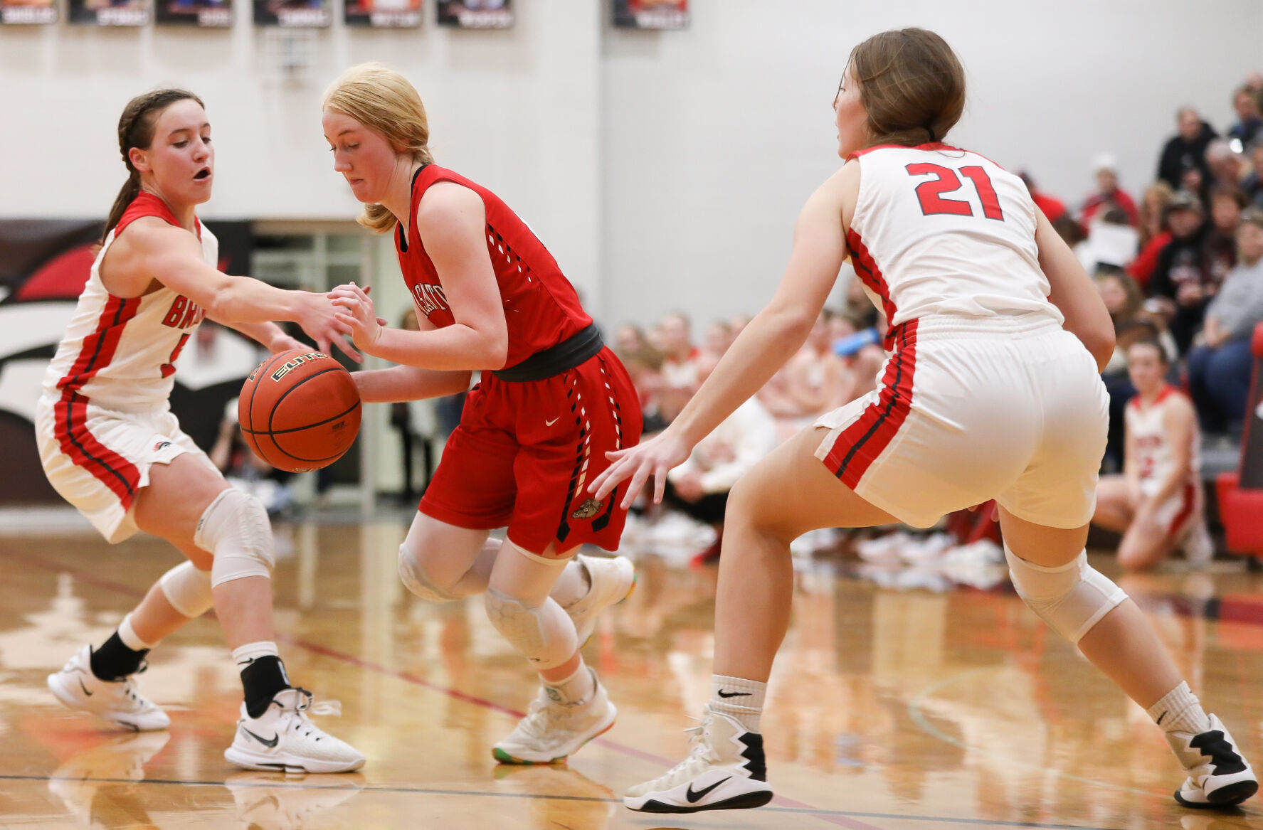 1-14-22 Pleasanton at Amherst girls basketball (19 of 21).jpg
